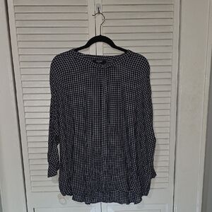 NINE WEST BLUE AND WHITE CHECKERED BLOUSE SIZE XL NEVER BEEN WORN